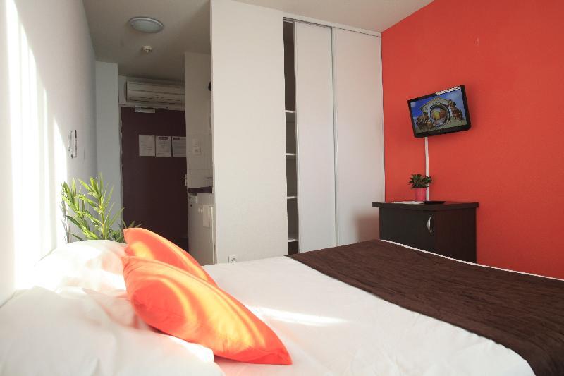 Comfort Aparthotel Aix Le Tholonet ภายนอก รูปภาพ